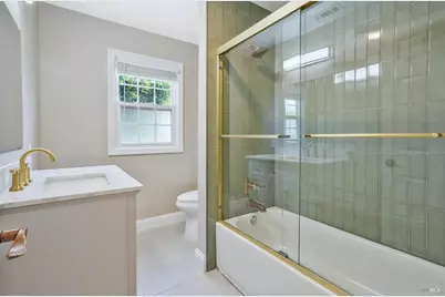 139 Claremont Avenue, Vallejo, CA 94590 - Photo 11