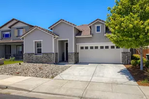 1230 Columbia Dr, Dixon, CA 95620 - Photo 3