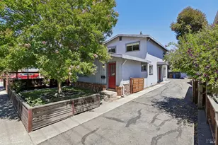 3121 Alhambra Ave, Martinez, CA 94553 - Photo 1