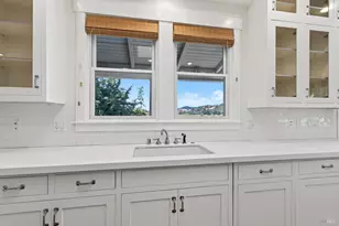 5300 Old River Rd, Ukiah, CA 95482 - Photo 17
