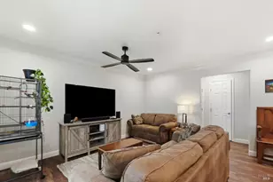 225 Burt St, Santa Rosa, CA 95407 - Photo 9