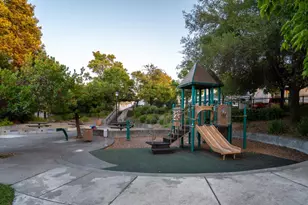 1013 Warren Dr, Petaluma, CA 94952 - Photo 43