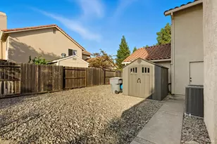 927 Arbor Oaks Dr, Vacaville, CA 95687 - Photo 29