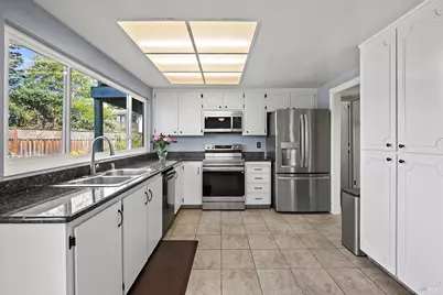 4404 Hollingsworth Circle, Rohnert Park, CA 94928 - Photo 13