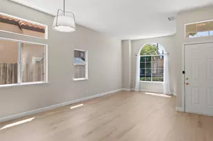 355 Sun Valley Way, Vacaville, CA 95688 - Photo 5