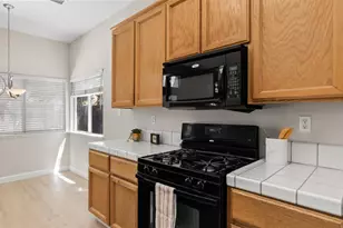 355 Sun Valley Way, Vacaville, CA 95688 - Photo 21