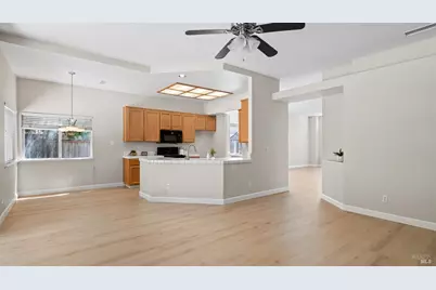 355 Sun Valley Way, Vacaville, CA 95688 - Photo 11