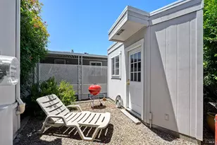 131 Oakwood Dr, Petaluma, CA 94954 - Photo 29