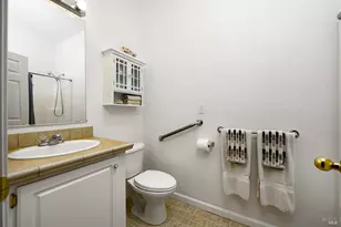 131 Oakwood Dr, Petaluma, CA 94954 - Photo 19
