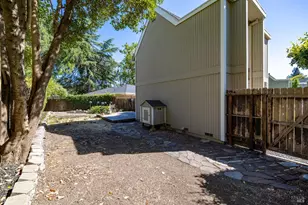 1742 Mission Blvd, Santa Rosa, CA 95409 - Photo 17