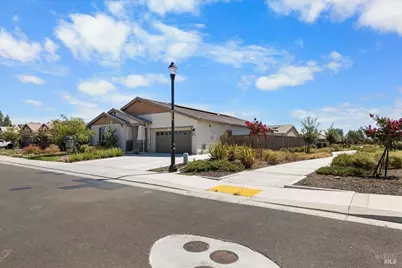 625 Wildflower Lane, Dixon, CA 95620 - Photo 3