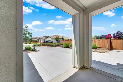 700 Moonlight Court, Dixon, CA 95620 - Photo 9