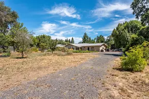 8960 East Rd, Redwood Valley, CA 95470 - Photo 31