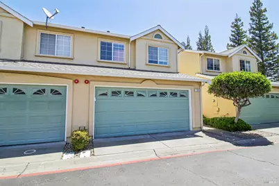 138 Altamont Court, Fairfield, CA 94534 - Photo 3