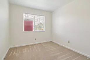 138 Altamont Ct, Fairfield, CA 94534 - Photo 27