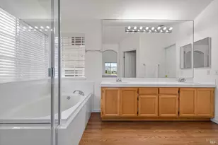 1073 Warren Dr, Petaluma, CA 94952 - Photo 17