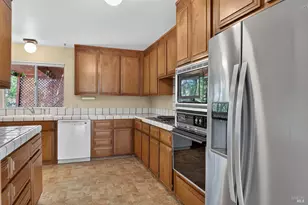 843 Coventry Ln, Fairfield, CA 94533 - Photo 5