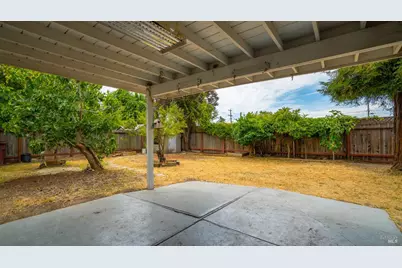 304 S McDowell Boulevard, Petaluma, CA 94954 - Photo 27