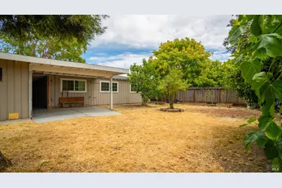 304 S McDowell Boulevard, Petaluma, CA 94954 - Photo 29