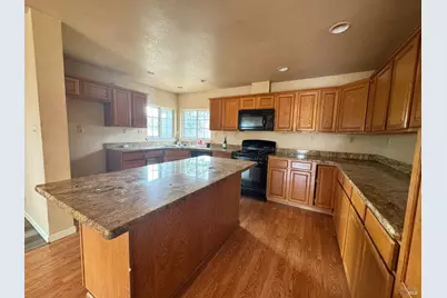 1740 Guerneville Road, Santa Rosa, CA 95403 - Photo 25