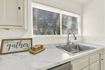 723 Beelard Drive, Vacaville, CA 95687 - Photo 5