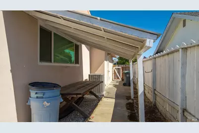 424 Acacia Street, Fairfield, CA 94533 - Photo 31