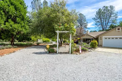 12805 Melonbank Drive, Redding, CA 96003 - Photo 31