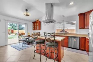 2386 Baggett Dr, Santa Rosa, CA 95401 - Photo 3