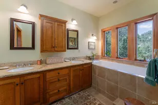 3350 Deerwood Dr, Ukiah, CA 95482 - Photo 15