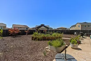 8879 Blue River Dr, Vallejo, CA 94591 - Photo 33