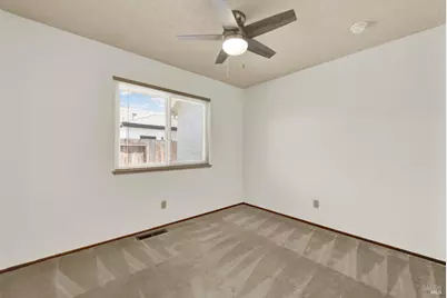 1034 Hickory Avenue, Fairfield, CA 94533 - Photo 27