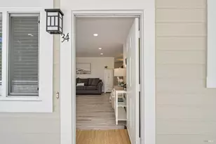 34 Lassen Ln, Novato, CA 94947 - Photo 5