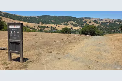 26 Manor View Drive, Fairfax, CA 94930 - Photo 25