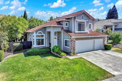 3225 Bear Creek Drive, Fairfield, CA 94534 - Photo 3
