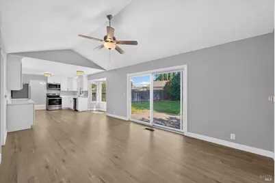 785 Dogwood Circle, Fairfield, CA 94533 - Photo 21