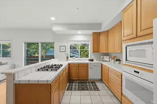949 McNear Ave, Petaluma, CA 94952 - Photo 9