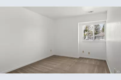 2070 Pinercrest Drive, Santa Rosa, CA 95403 - Photo 21
