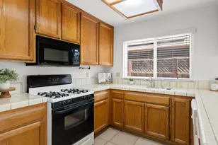 2070 Pinercrest Dr, Santa Rosa, CA 95403 - Photo 11