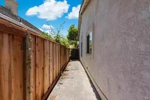 1633 Highland Cir, Fairfield, CA 94534 - Photo 45