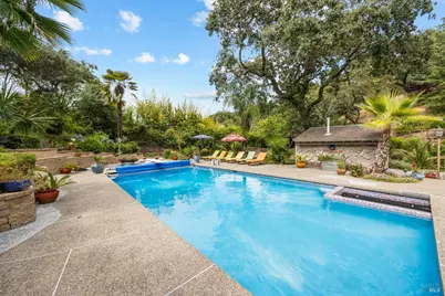 37 Carnoustie Drive, Novato, CA 94949 - Photo 13