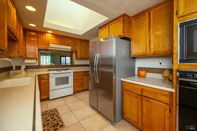 9492 Lakewood Drive, Windsor, CA 95492 - Photo 11