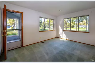 9492 Lakewood Drive, Windsor, CA 95492 - Photo 13