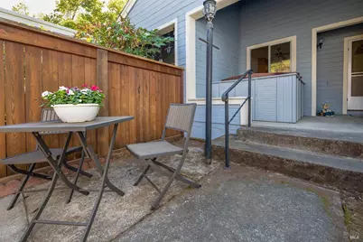 9492 Lakewood Drive, Windsor, CA 95492 - Photo 3