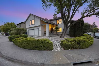 1702 Capistrano Drive, Petaluma, CA 94954 - Photo 3