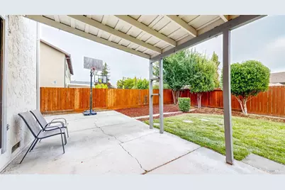 1702 Capistrano Drive, Petaluma, CA 94954 - Photo 57