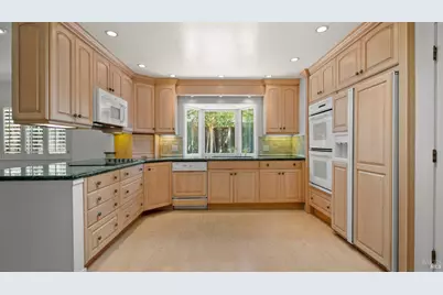 31 Briarwood Drive, San Rafael, CA 94901 - Photo 9
