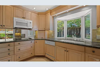 31 Briarwood Drive, San Rafael, CA 94901 - Photo 11