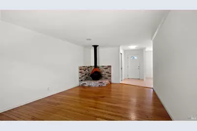 31 Briarwood Drive, San Rafael, CA 94901 - Photo 3