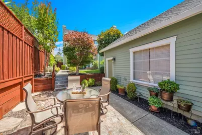 718 West K Street, Benicia, CA 94510 - Photo 45