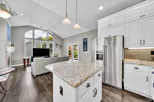718 W K St, Benicia, CA 94510 - Photo 19